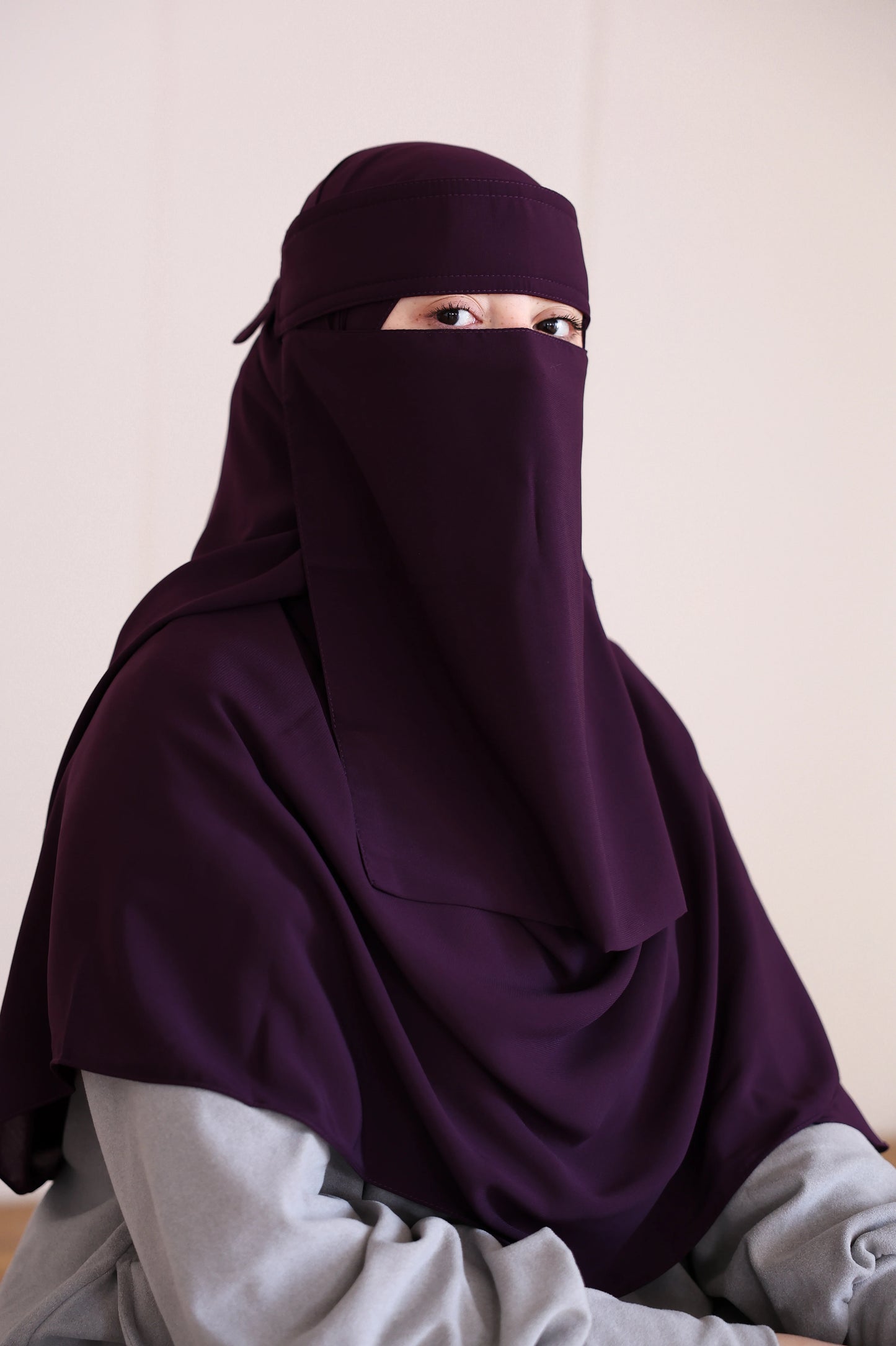 قناع السِتر من مكنون