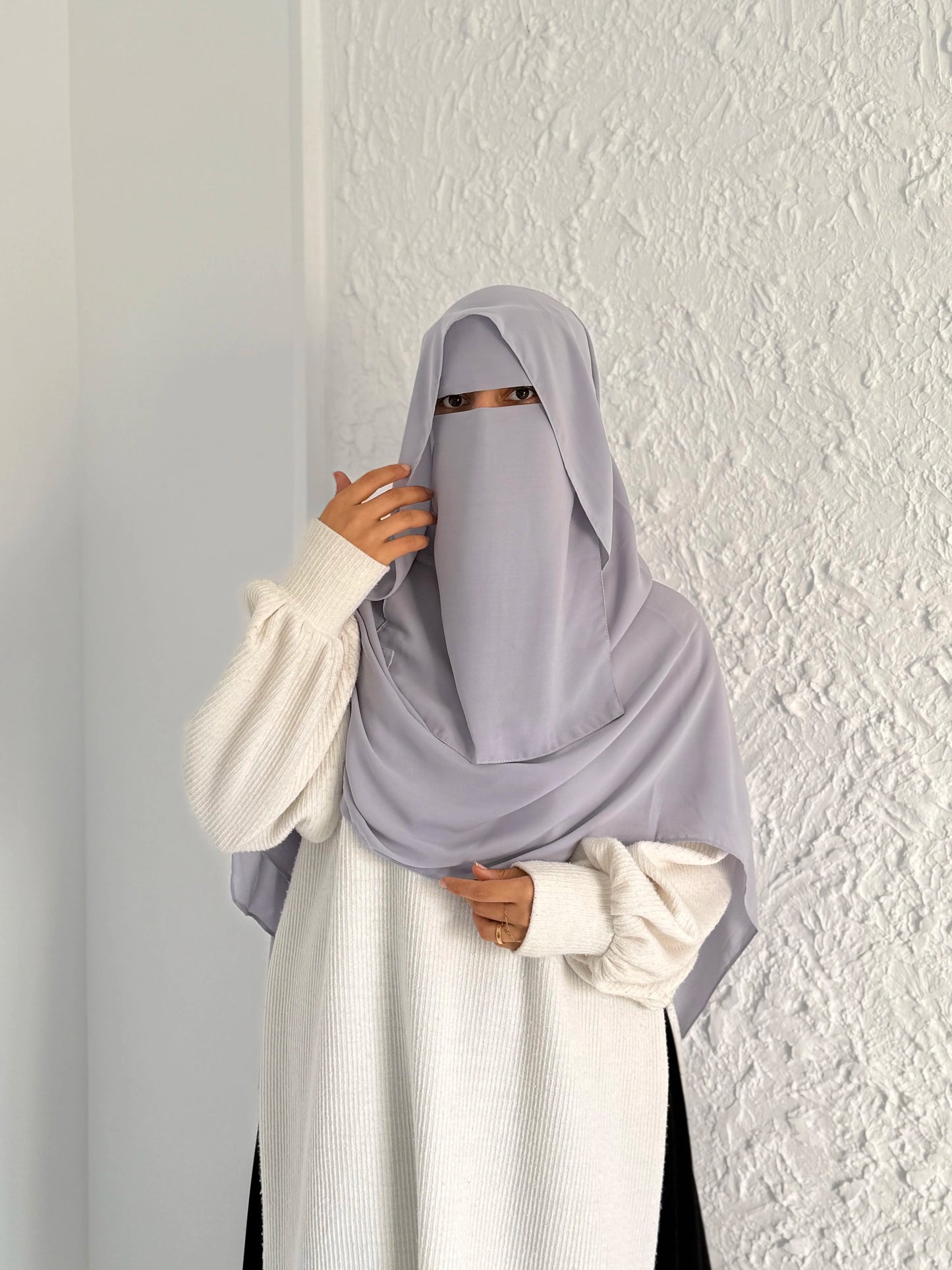قناع السِتر من مكنون