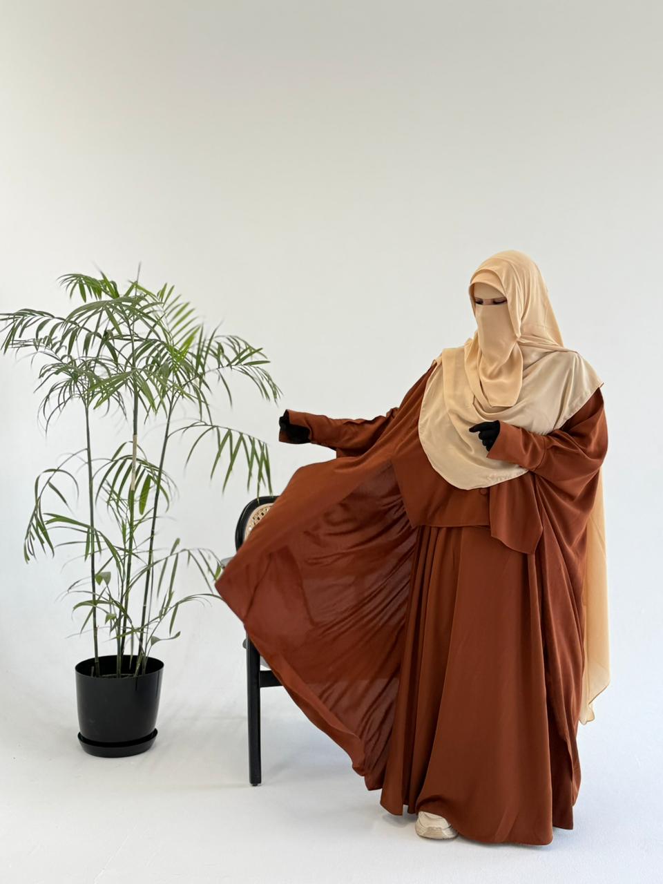 قناع السِتر من مكنون