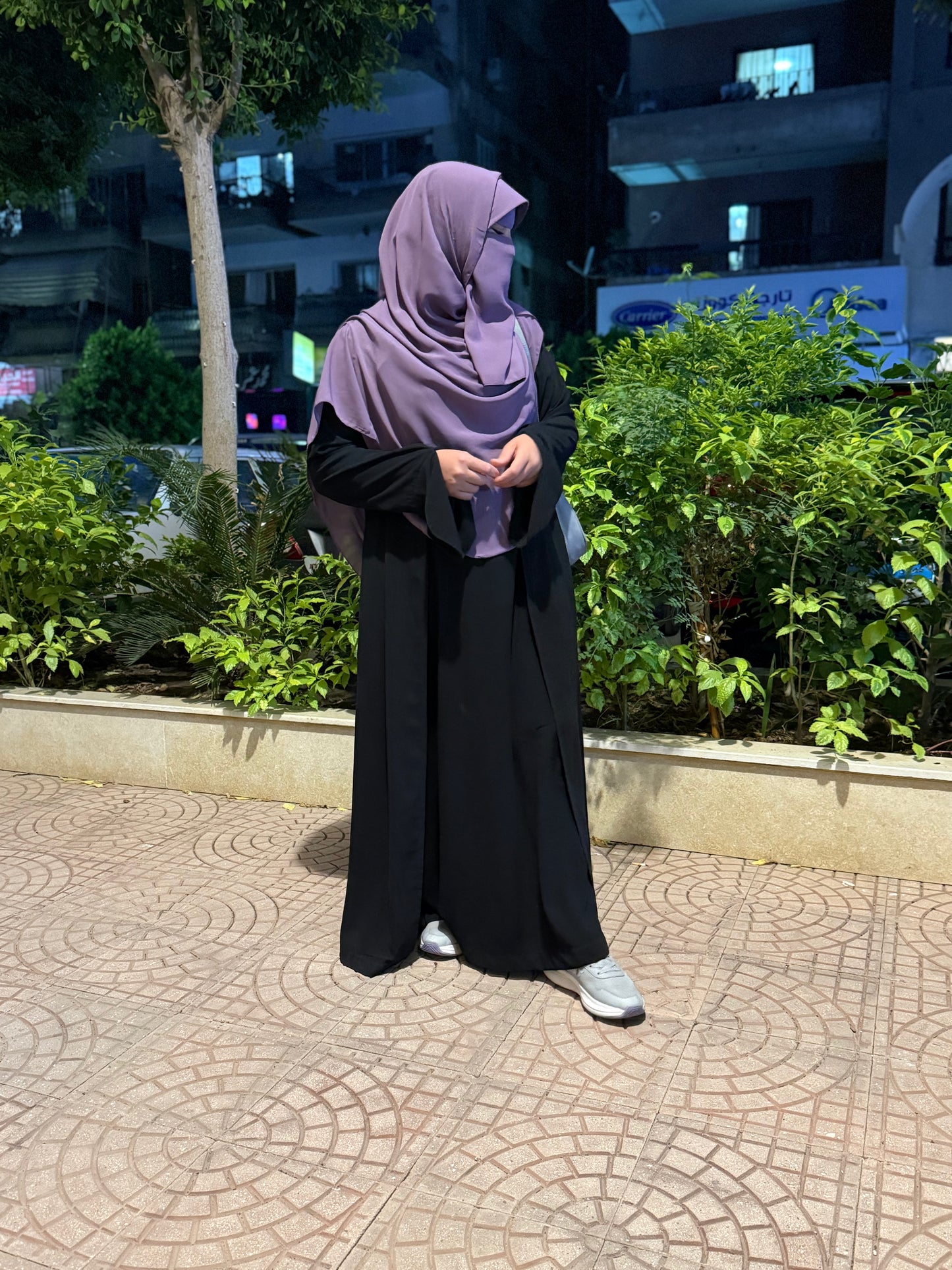 قناع السِتر من مكنون