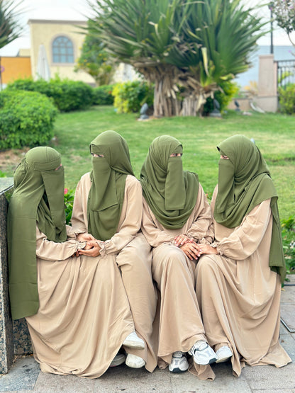 قناع السِتر من مكنون