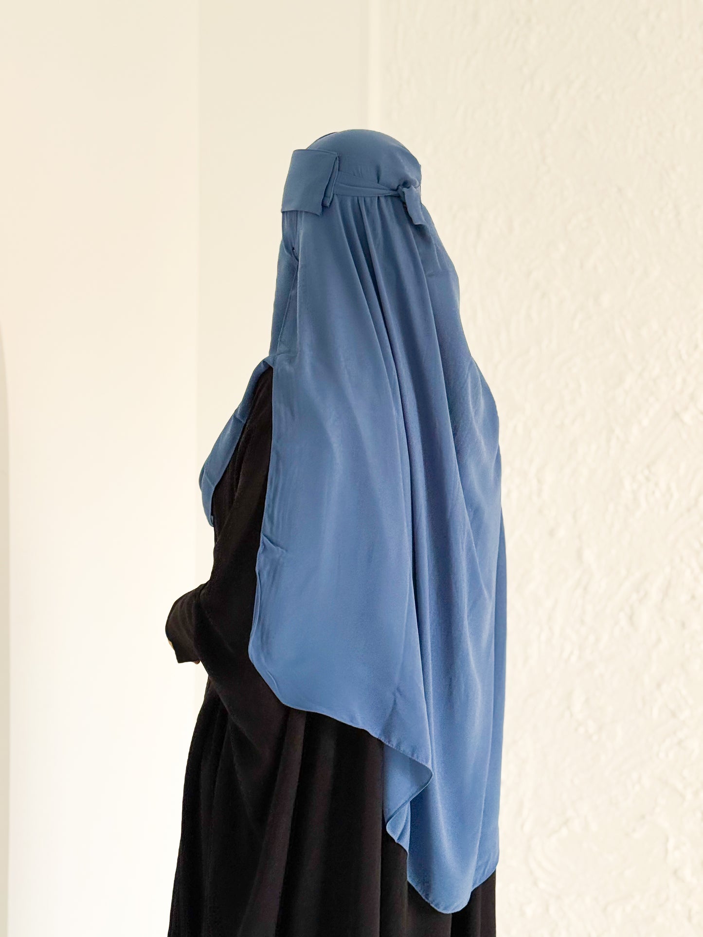 قناع السِتر من مكنون