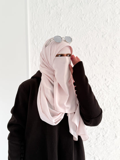 قناع السِتر من مكنون