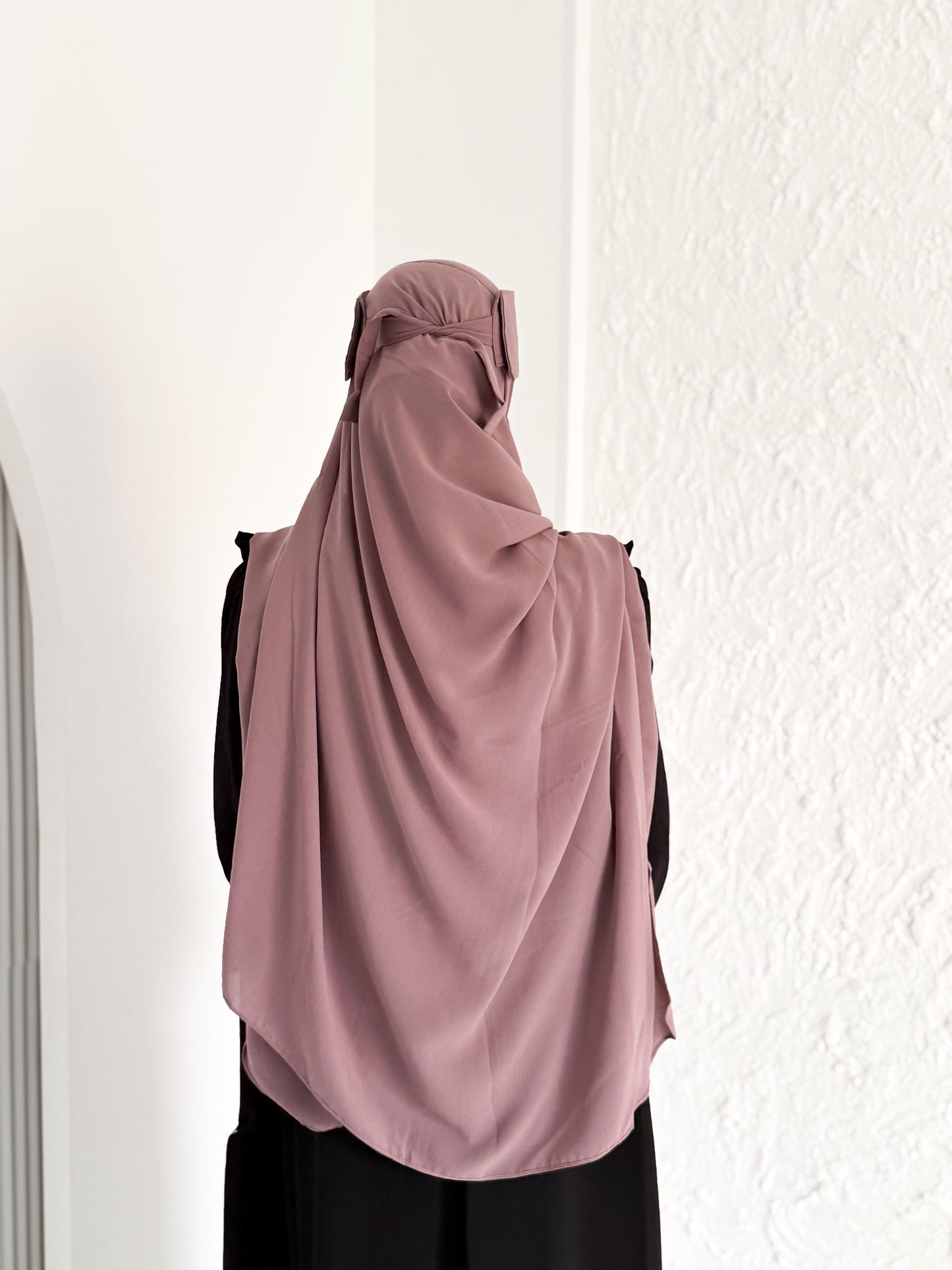 قناع السِتر من مكنون