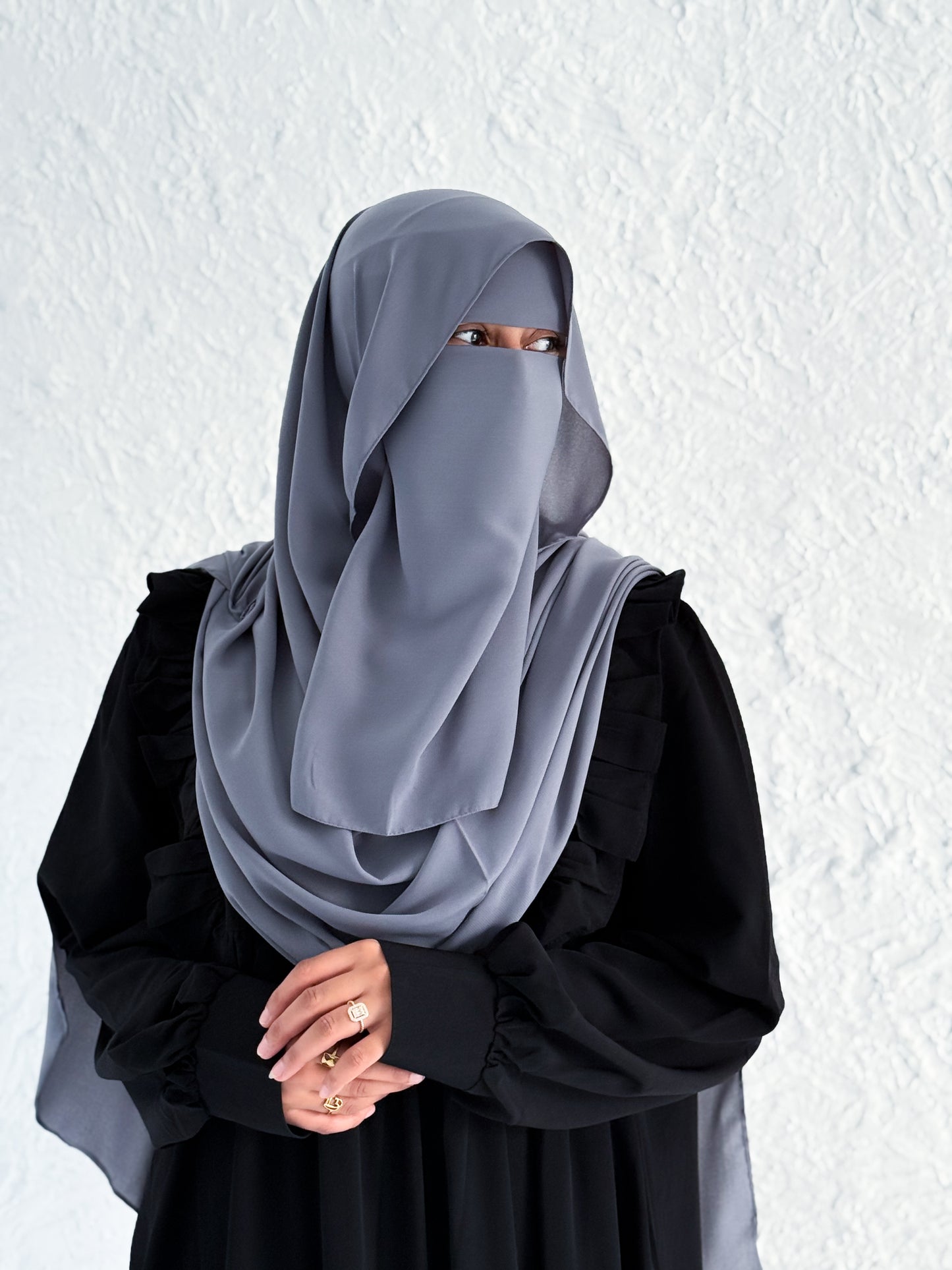 قناع السِتر من مكنون
