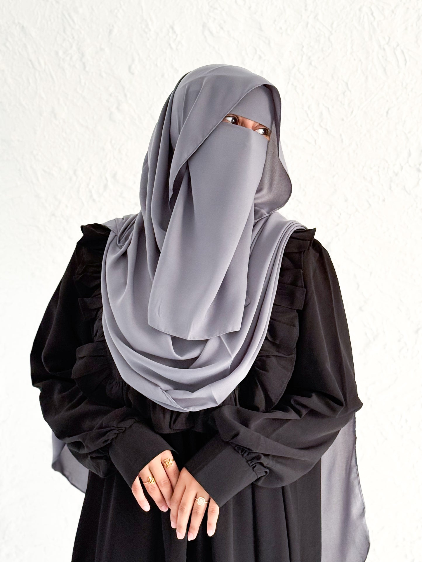 قناع السِتر من مكنون