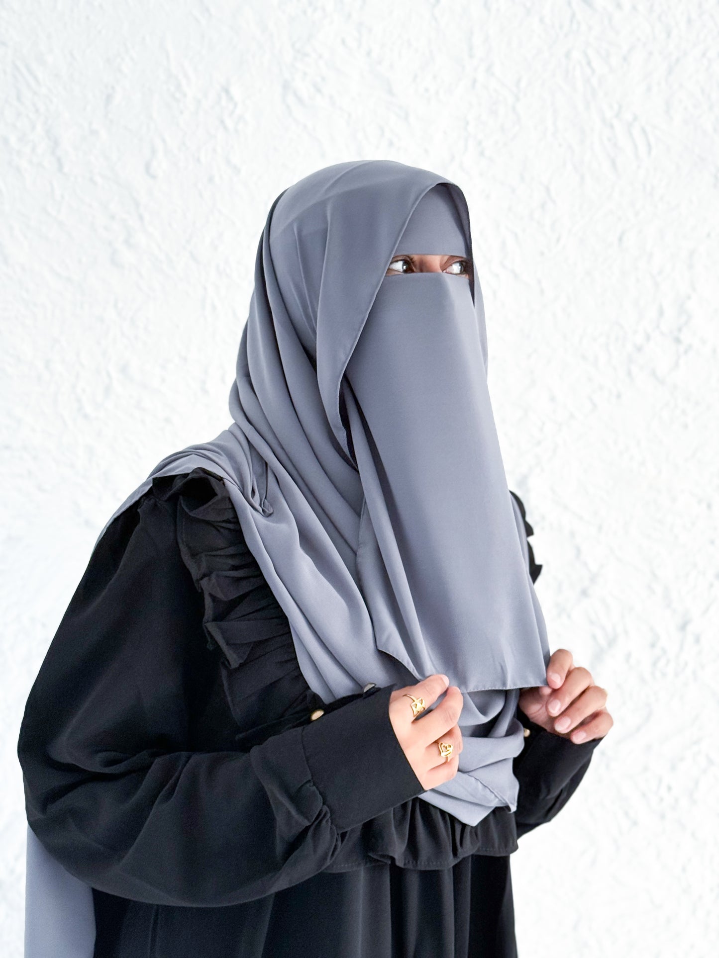 قناع السِتر من مكنون