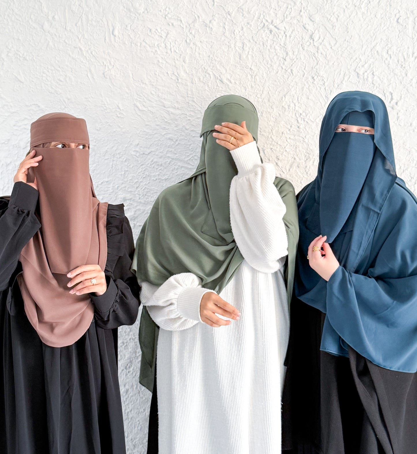 قناع السِتر من مكنون