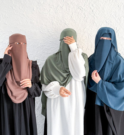 قناع السِتر من مكنون