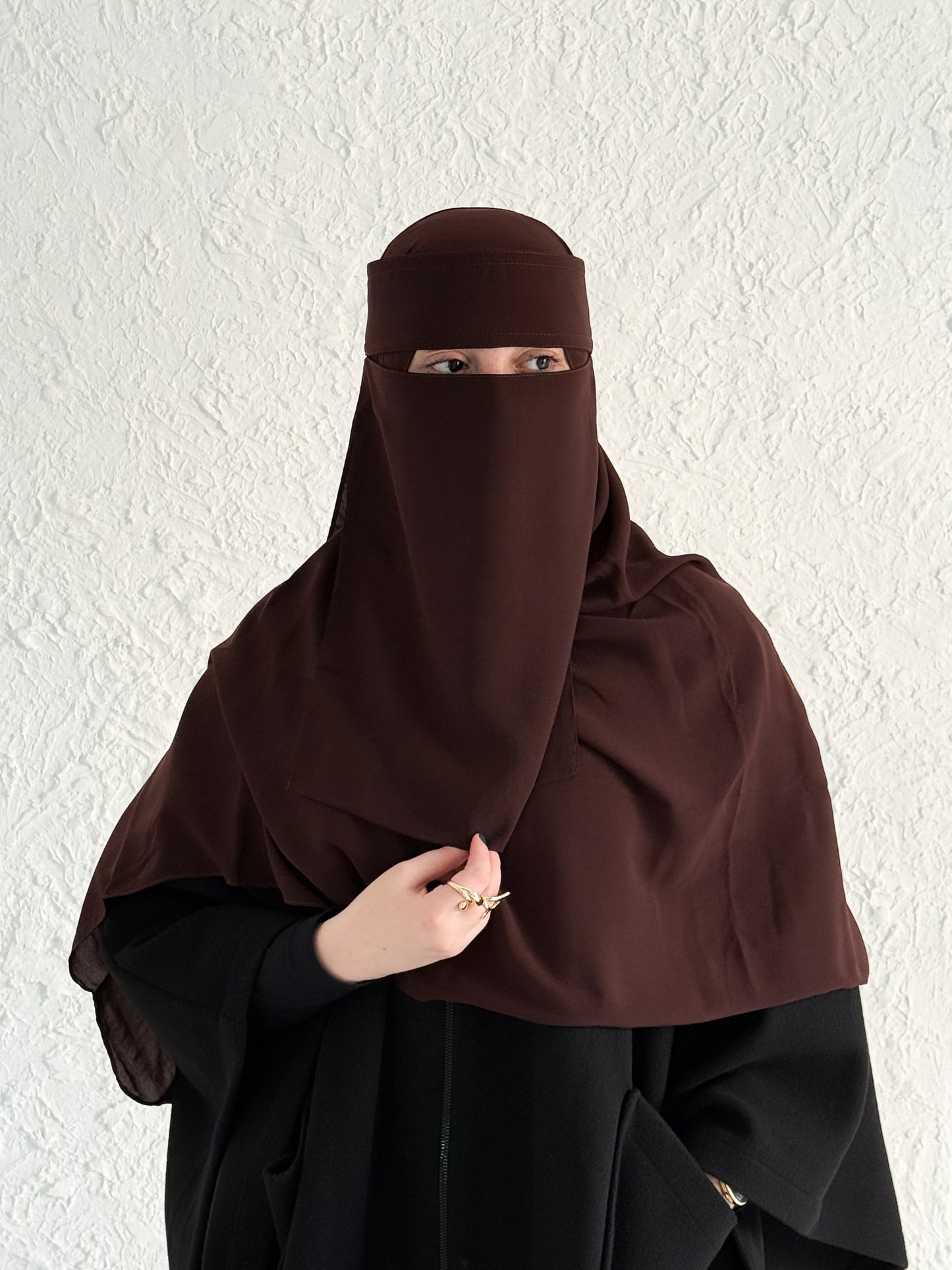 قناع السِتر من مكنون