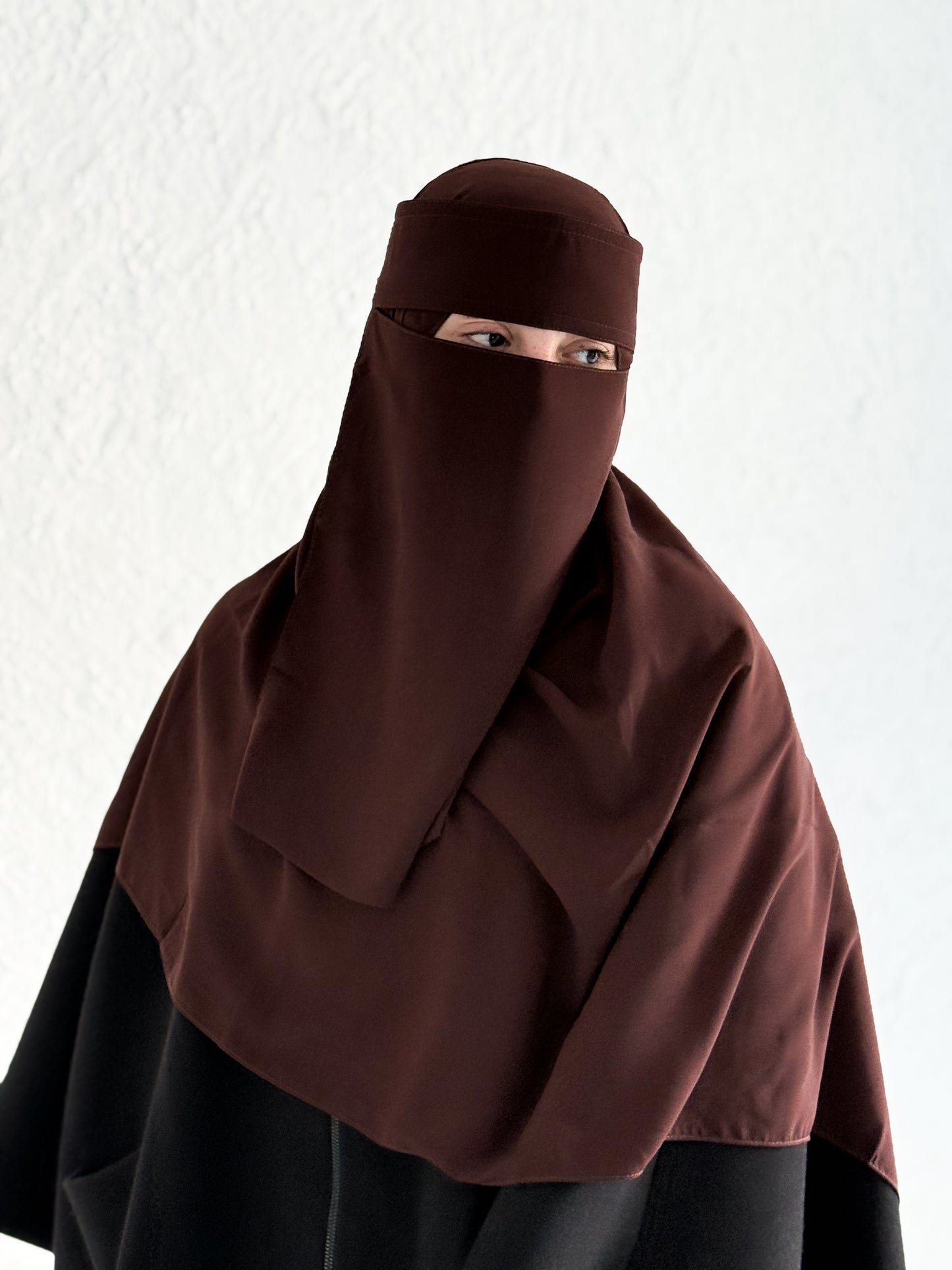 قناع السِتر من مكنون