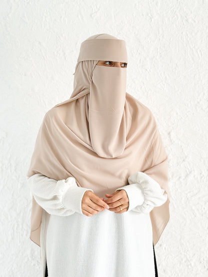 قناع السِتر من مكنون